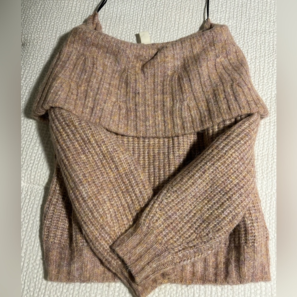 H&M off the shoulder sweater